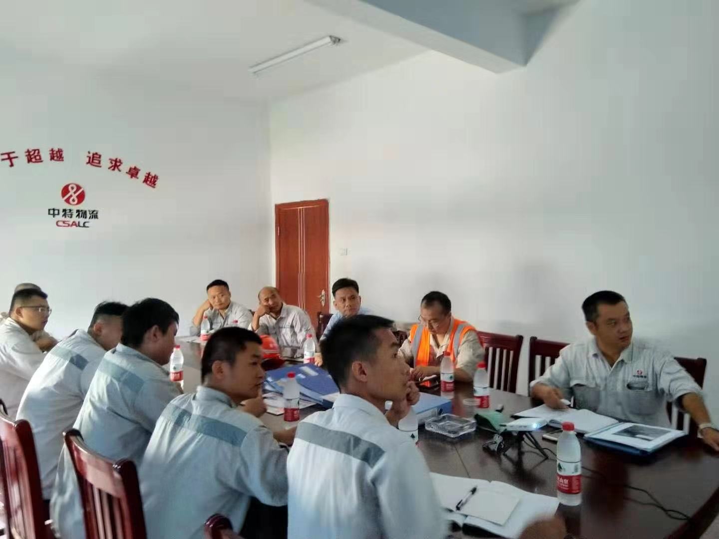 攸能電廠廠長龍維智參加攸能企業(yè)站周安全學(xué)習(xí)日活動(dòng)